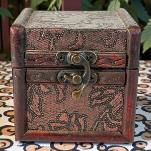 Vintage Decorative Wooden Treasure Box With Intricate Paisley Design & Ornate Me